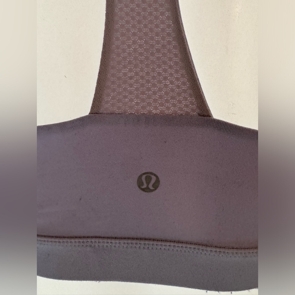 Lululemon cross over racerback low impact sweat resistant size 4 sports bra - Picture 3 of 7